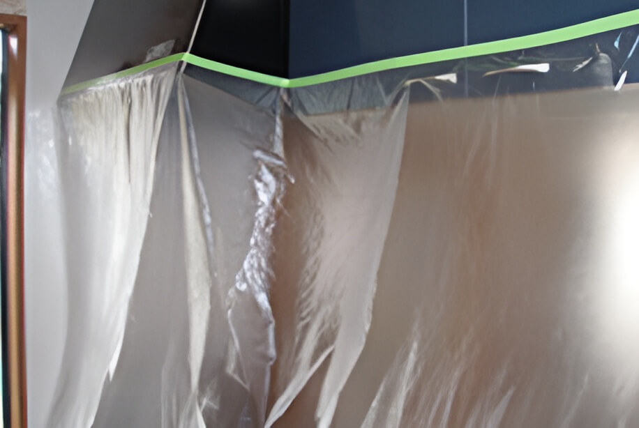 食器などにホコリが付かないように養生します。(1)｜住ケン岐阜