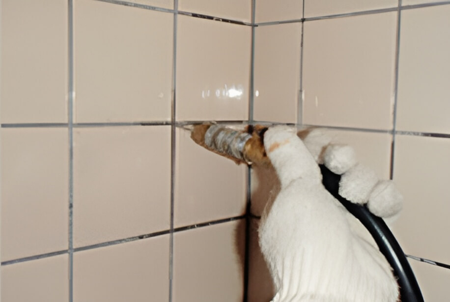 壁面内木部に薬剤処理｜住ケン岐阜